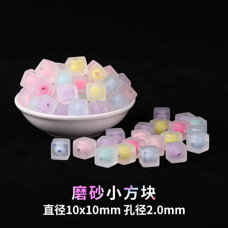 Mobile phone chain beading mixed handmade DIY material bag pendant material bag set box acrylic loose bead beading loose batch